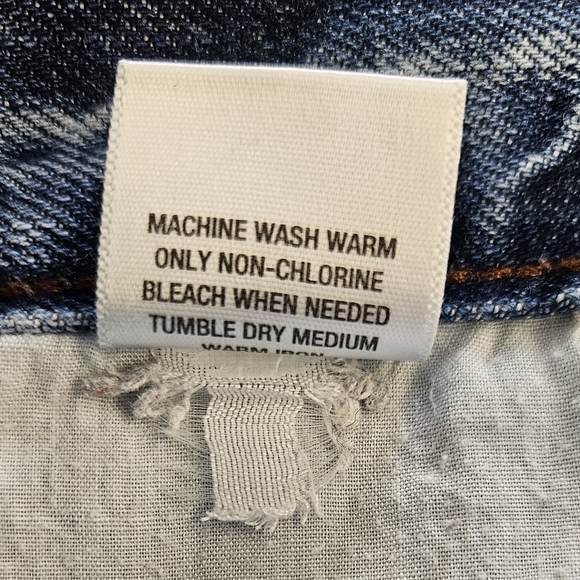 Old Navy Distressed Denim Maxi Skirt with Frayed Hem, Tears, Back Slit - Size 6 - Picture 7 of 10